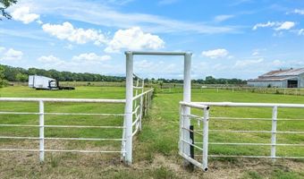 1411 Parker Dairy Rd, Alvord, TX 76225