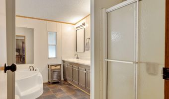 1027 Anne Dr, Arnaudville, LA 70512
