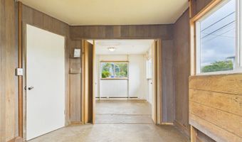 1261 Ulupii St, Kailua, HI 96734