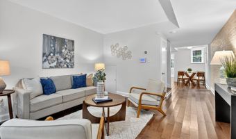 1027 6TH St NE, Washington, DC 20002