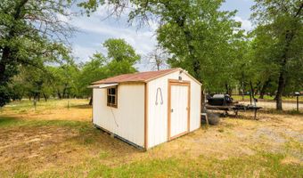 703 Falling Leaves Dr, Adkins, TX 78101