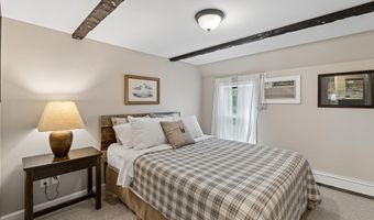 157 Main St, Belgrade, ME 04917