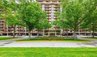1300 ARMY NAVY Dr 816, Arlington, VA 22202