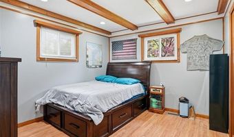 918 Columbia St, Algonac, MI 48001