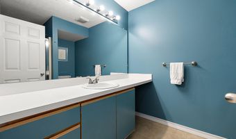 1734 Weatherstone Dr, Ann Arbor, MI 48108