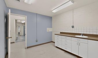 655 Country Ln, Bosque Farms, NM 87068