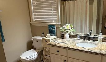 185 Apple Blossom Dr, Brandon, MS 39047