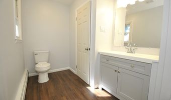 49 Delafield Dr, Albany, NY 12205