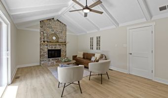 26 Sleepy Hollow Dr, Westfield, IN 46074