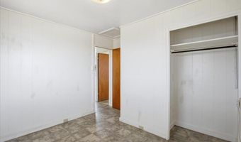 320 W Lanai St, Kahului, HI 96732