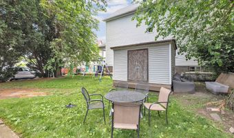 1626 Iranistan Ave, Bridgeport, CT 06604