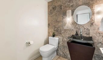 165 Pine Ave, Carlsbad, CA 92008