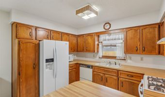 1505 S 14th St, Adel, IA 50003