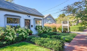 79 Sturgis Ln, Barnstable, MA 02630