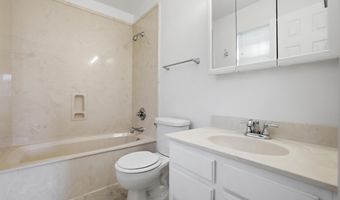 16304 Waycross Dr, Biloxi, MS 39532