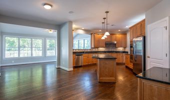 20262 KIAWAH ISLAND Dr, Ashburn, VA 20147