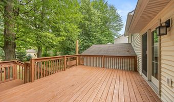 11108 Creekside Dr, Allendale, MI 49401