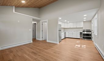 63 Savarese Ln, Burlington, CT 06013