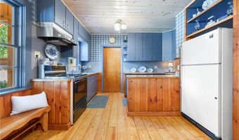 355 Scott Rd, Cumberland, RI 02864