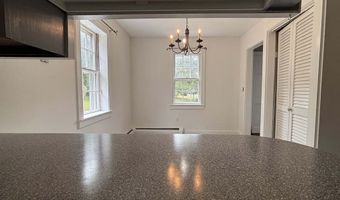 37 Liberty St, Clinton, CT 06413