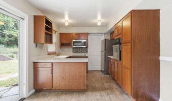 12410 ROCKLEDGE Dr, Bowie, MD 20715