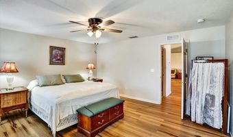 130 EVERGREEN Dr, Auburndale, FL 33823