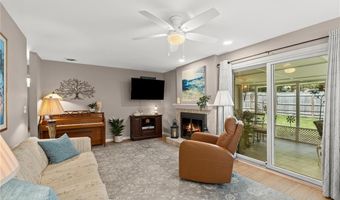 486 Ironwood Dr, Ballwin, MO 63011