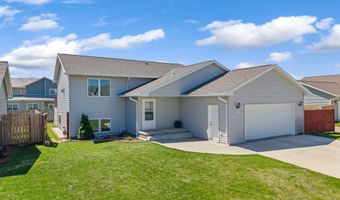 809 24th Ave NW, Austin, MN 55912