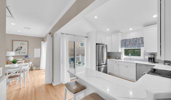41 A Mount St, Bay Head, NJ 08742