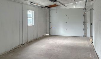 301 W High St, Alba, MO 64830