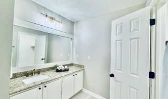 124 Westlake Dr, Brandon, MS 39047