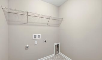 107 Walkabout Dr, Aberdeen, NC 28315