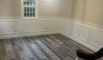 49 Burnham St, Barnstable, MA 02630