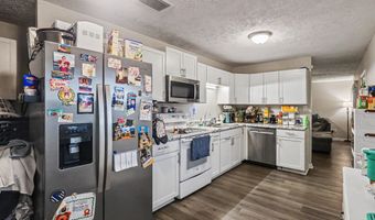 1960 Ava Rd, Autryville, NC 28318