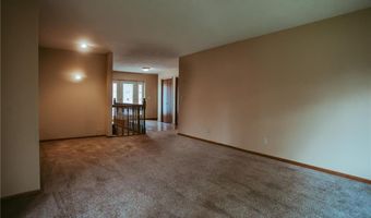 610 25th St SW, Austin, MN 55912
