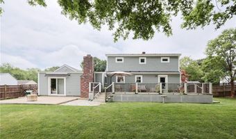 15 Terrace Dr, Bristol, RI 02809