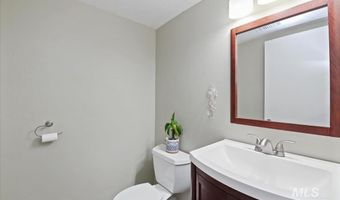 9101 W Dalton Pl, Boise, ID 83704