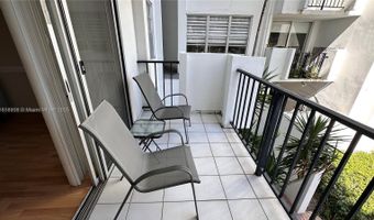 2750 NE 183rd St 201, Aventura, FL 33160