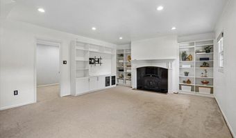 3831 N VERNON St N, Arlington, VA 22207