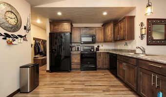2720 E Sunburst Dr, Brandon, SD 57005