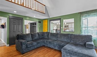 6115 Terri Lynn Dr, Affton, MO 63123