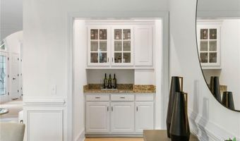 790 Thornberry Dr, Alpharetta, GA 30022