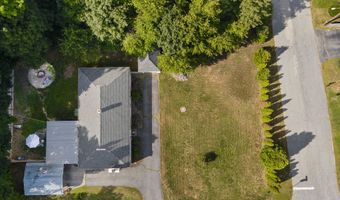 104 Fairgrounds Rd, Brooklyn, CT 06234