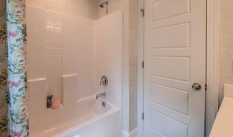 326 Oak Meadow Ln, Angier, NC 27501
