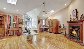 185 Monmouth Ave, Atlantic Highlands, NJ 07716