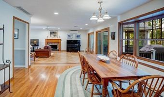 8 Maddy Ln, Acton, MA 01720