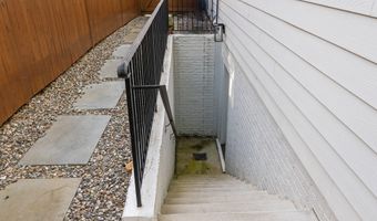 6213 DAHLONEGA Rd, Bethesda, MD 20816