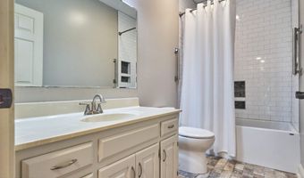 944 Southwick Dr, Alcoa, TN 37701