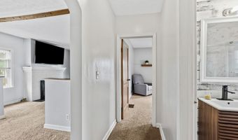 440 Long St, Ashville, OH 43103