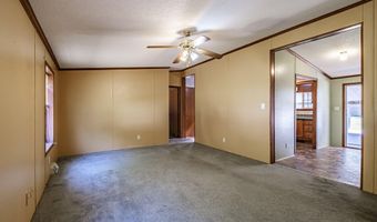 2 Windsor Dr, Alfred, ME 04002